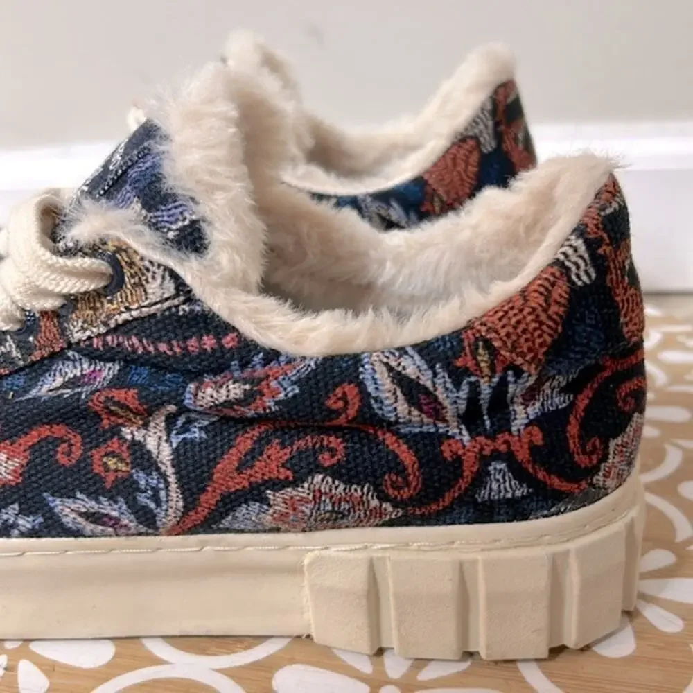 NWT Farm Rio Annika floral tapestry faux fur lined platform sneakers
